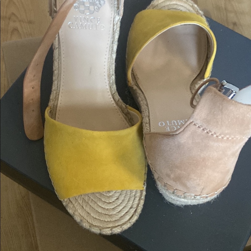 Sandals - Picture 2 of 3